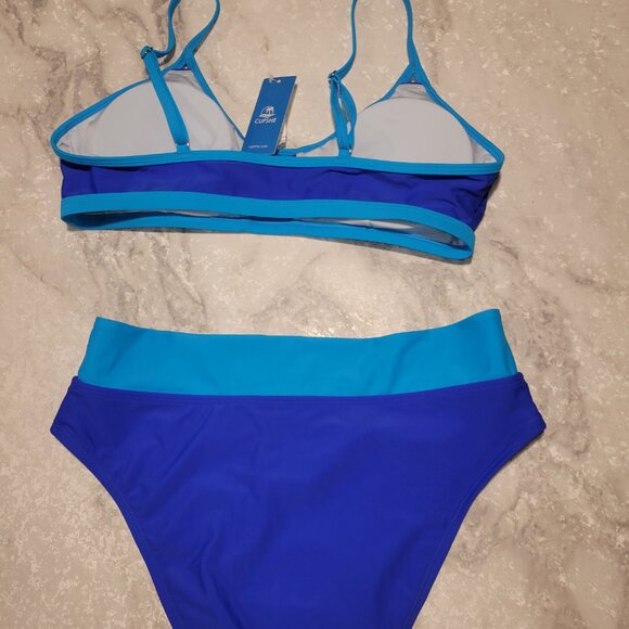 Cupshe Blue Colorblock Bikini Set | V-Waist Bottoms | Large NWT - Picture 2 of 3